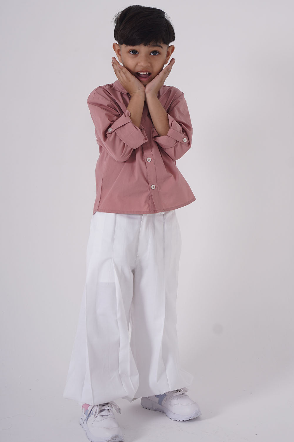 white kids pants